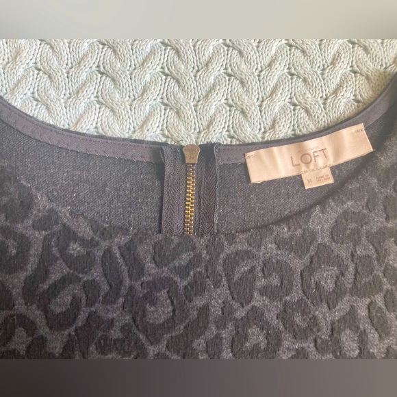 Adorable Ann Taylor Loft Grey Leopard Print Mini Shift Dress - Picture 5 of 8